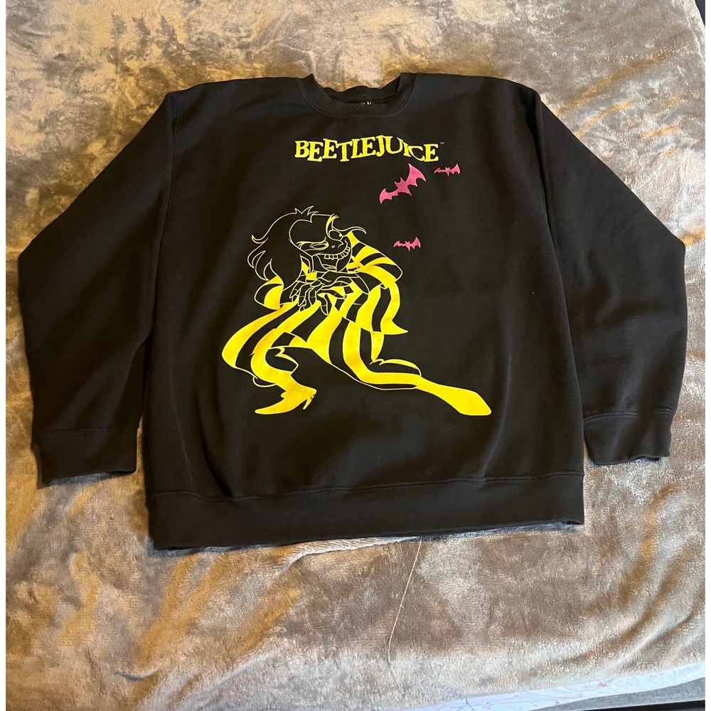 BoxLunch Beetlejuice Lydia Deetz Cartoon Black Sweatshirt Large Graphic Pullover